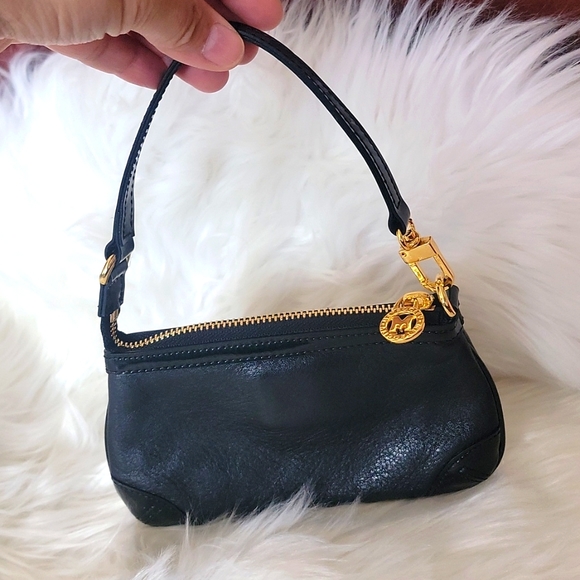 METRO CITY Pouch - Picture 2 of 16